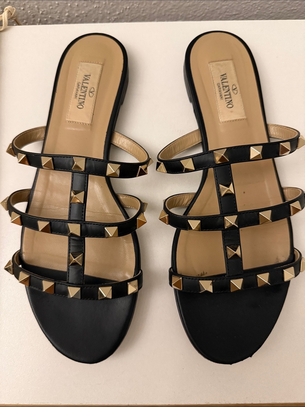 Authentic Valentino Garavani Rockstud Caged Flat Sandals Black Women's 36.5 - Picture 6 of 9